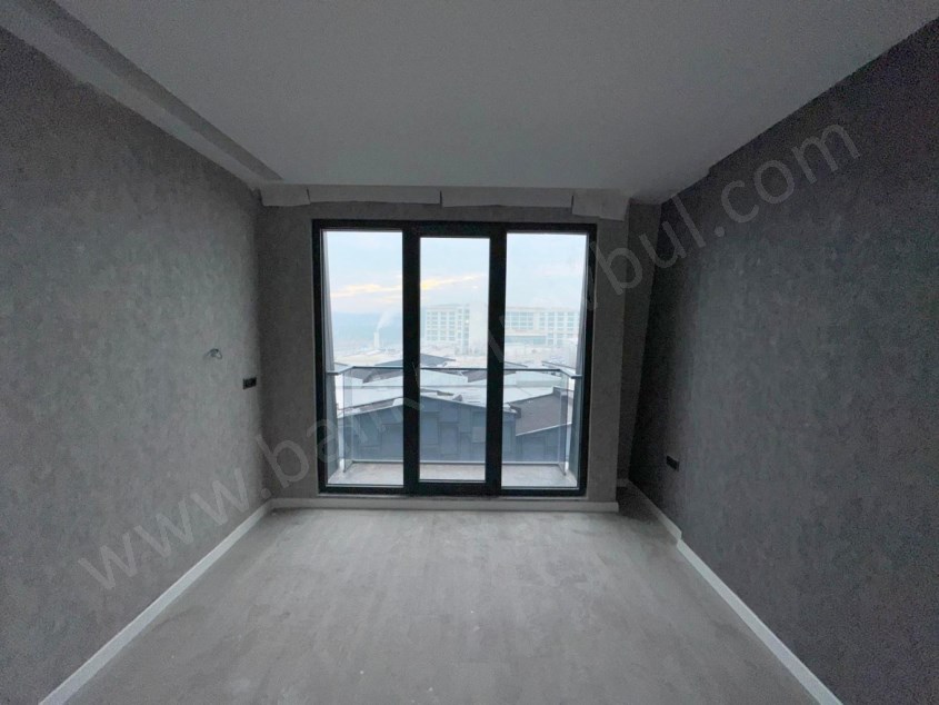 BALIKESİR KİRALIK DAİRE SAFİR DEN AYYILDIZ KONUTLARI 3+1 133 M2 HAVUZLU KAPALI OTOPARKLI LUX SON KAT