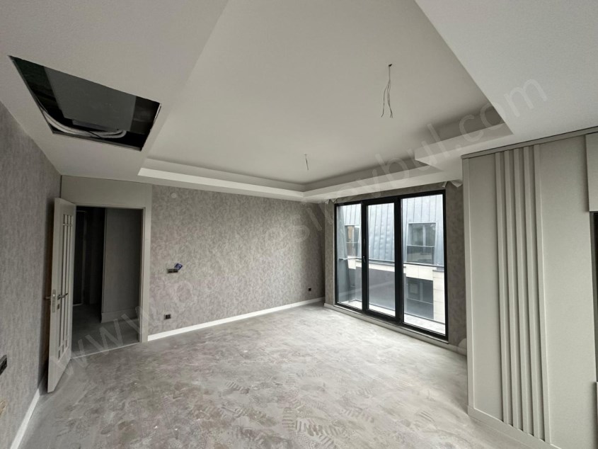 BALIKESİR KİRALIK DAİRE SAFİR DEN AYYILDIZ KONUTLARI 3+1 133 M2 HAVUZLU KAPALI OTOPARKLI LUX SON KAT