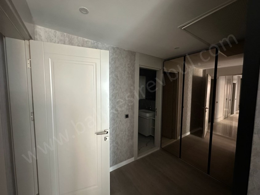BALIKESİR KİRALIK DAİRE SAFİR DEN AYYILDIZ KONUTLARI 3+1 133 M2 HAVUZLU KAPALI OTOPARKLI LUX ARAKAT