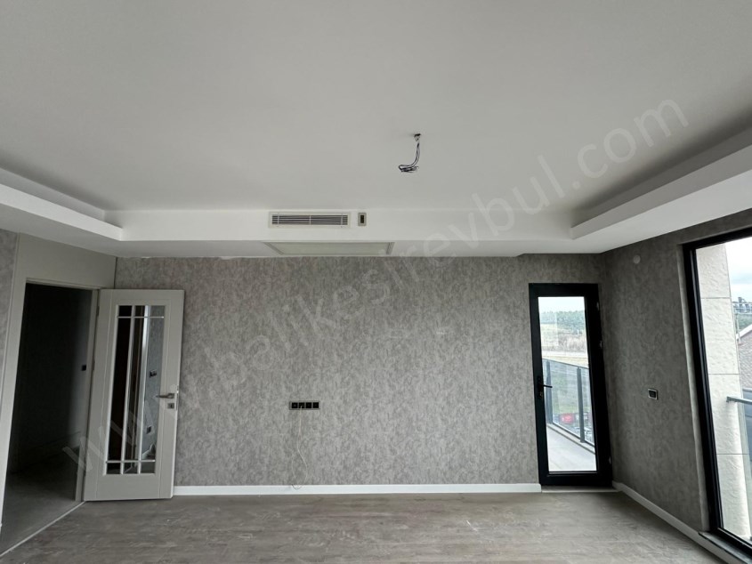 BALIKESİR KİRALIK DAİRE SAFİR DEN AYYILDIZ KONUTLARI 3+1 133 M2 HAVUZLU KAPALI OTOPARKLI LUX ARAKAT