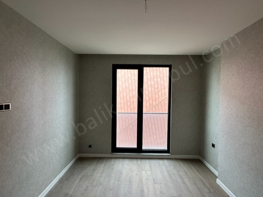 BALIKESİR KİRALIK DAİRE SAFİR DEN AYYILDIZ KONUTLARI 3+1 133 M2 HAVUZLU KAPALI OTOPARKLI LUX ARAKAT