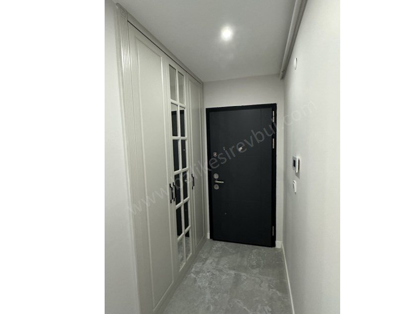 BALIKESİR KİRALIK DAİRE SAFİR PAŞAALANI BANDIRMA CAD.2+1 105 M2 ASANSÖRLÜ KAPALI OTOPARKLI LUX DAİRE