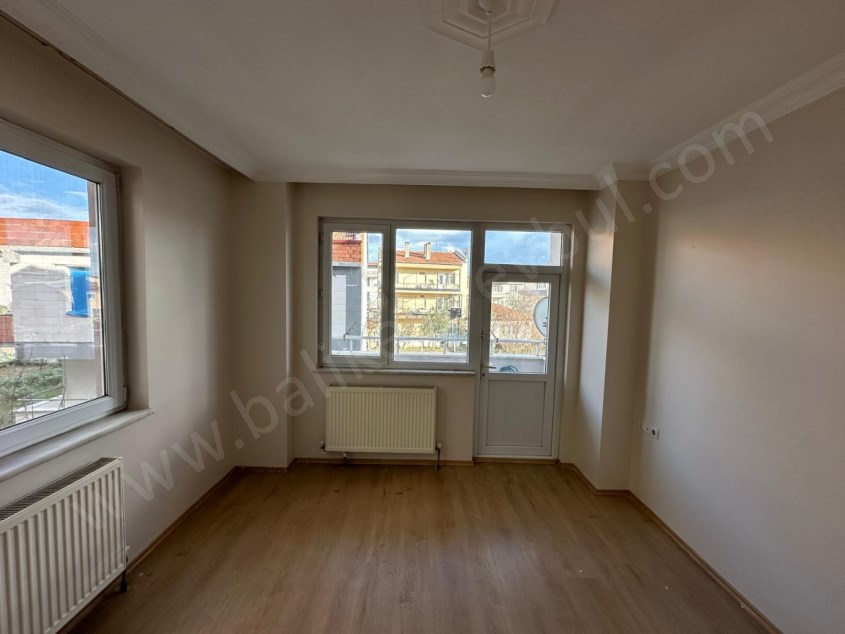 BALIKESİR KİRALIK DAİRE  SAFİR DEN YILDIRIM CAD.ÜZERİ 3+1 120 M2 AMERİKAN MUTFAKLI KOMBİLİ DAİRE