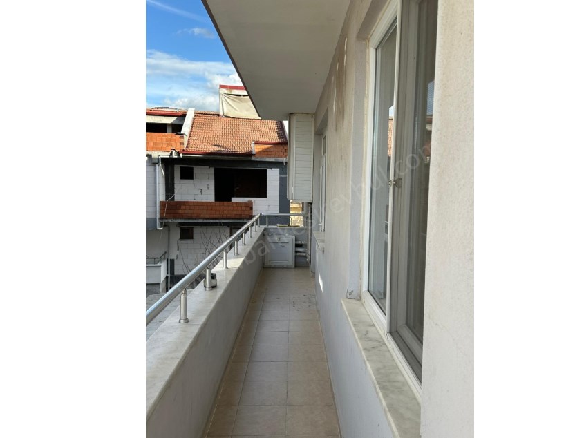 BALIKESİR KİRALIK DAİRE  SAFİR DEN YILDIRIM CAD.ÜZERİ 3+1 120 M2 AMERİKAN MUTFAKLI KOMBİLİ DAİRE