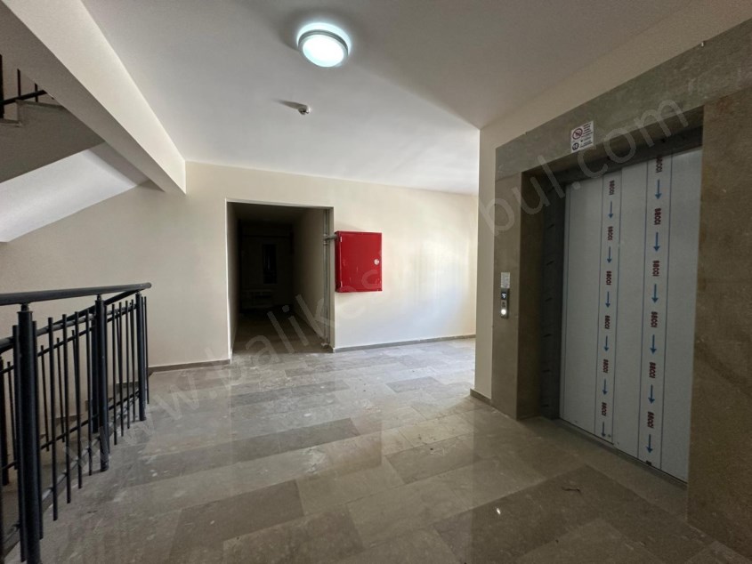 BALIKESİR KİRALIK DAİRE SAFİR DEN KUVAİ MİLLİYE TOKİ 2.ETAPTA 3+1 110 M2 FULL ŞEHİR MANZARALI ARAKAT