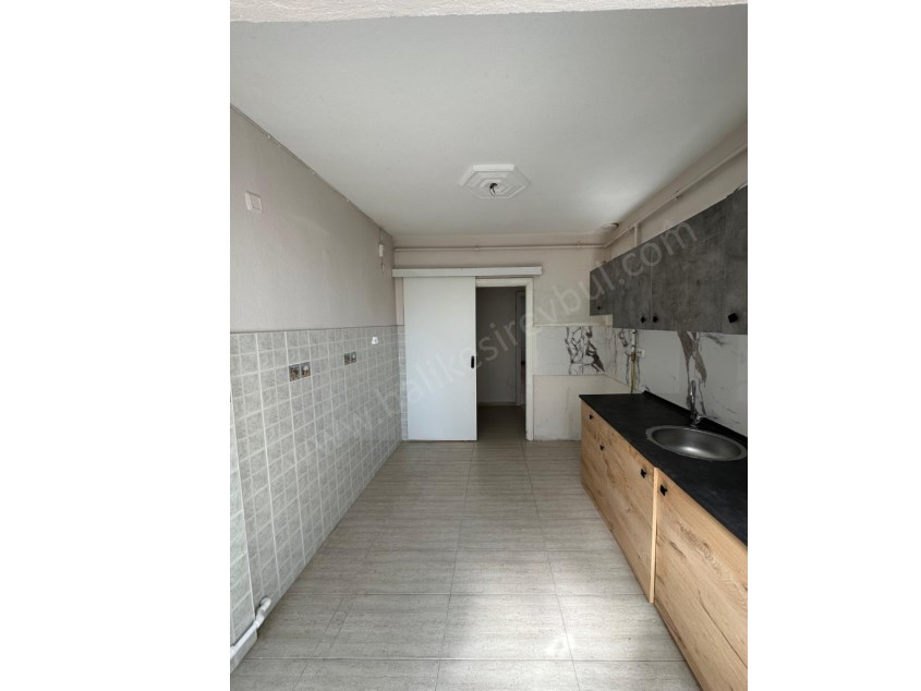 BALIKESİR KİRALIK DAİRE SAFİR DEN ADNAN MENDERES HUZUREVİ YANI 3+1 105 M2 KOMBİLİ YÜKSEK GİRİŞ DAİRE