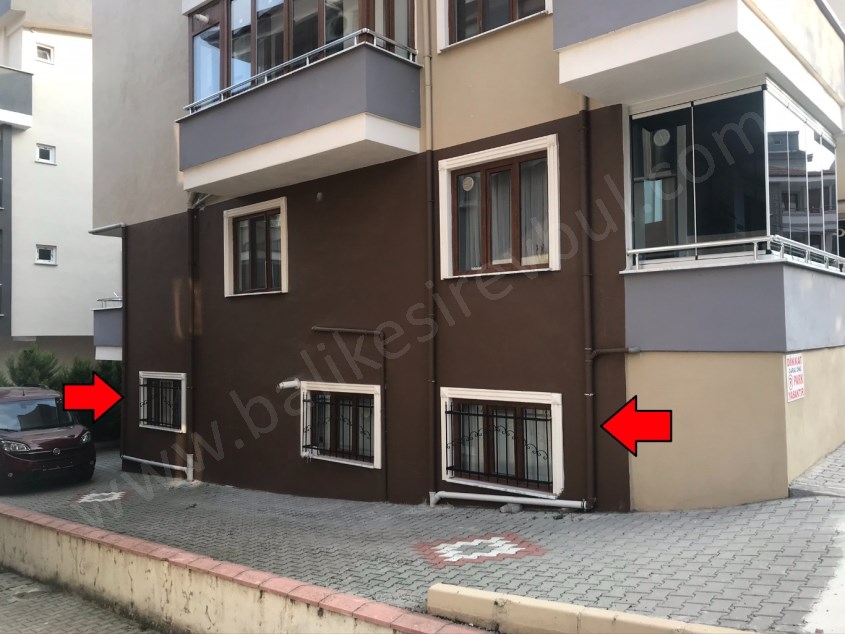 BALIKESİR KİRALIK DAİRE SAFİR DEN ÇEVREYOLU YAKINI AYRI MUTFAKLI 1+1 70M2 ASANSÖRLÜ BODRUM KAT DAİRE