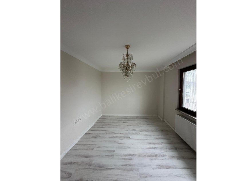 BALIKESİR KİRALIK DAİRE SAFİR DEN HAVA LOJMANLARI İZMİR YOLU ÜZERİ 3+1 160 M2 ASANSÖRLÜ LUX DAİRE