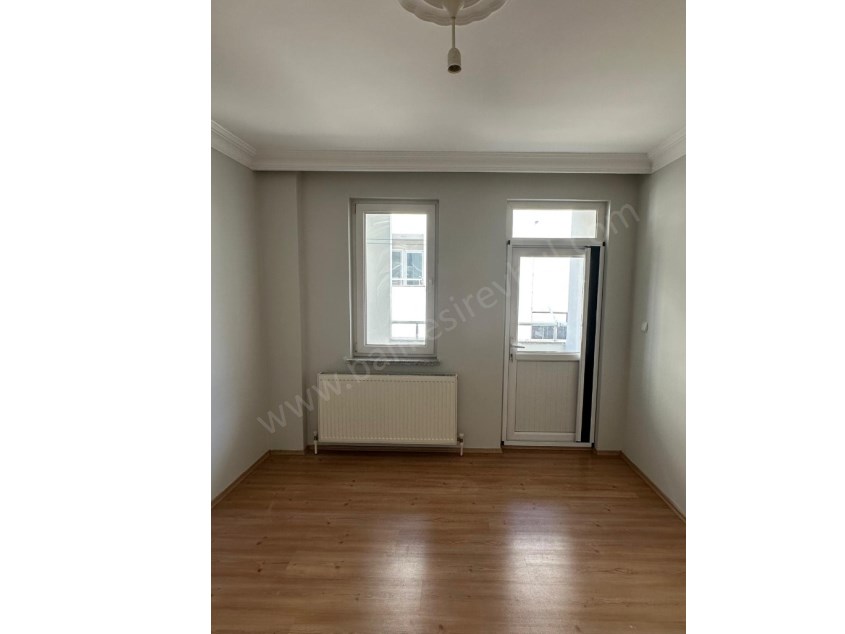 BALIKESİR KİRALIK DAİRE SAFİR DEN BAHÇELİEVLER ASUVA PARK YAKINI MEVKİİ YERDE 3+1 130 M2 DAİRE