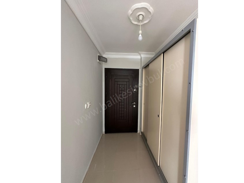 BALIKESİR KİRALIK DAİRE SAFİR DEN BAHÇELİEVLER ASUVA PARK YAKINI MEVKİİ YERDE 3+1 130 M2 DAİRE