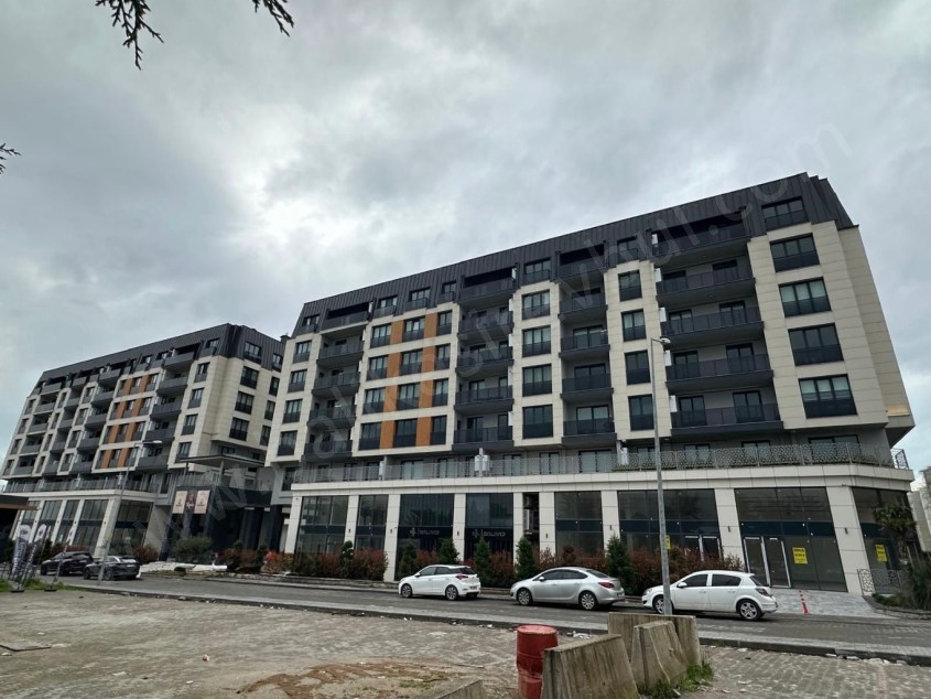 BALIKESİR KİRALIK DÜKKAN SAFİR DEN AYYILDIZ KONUTLARINDA 253 M2 10 BURDA AVM YANI İÇ CEPHE DÜKKAN