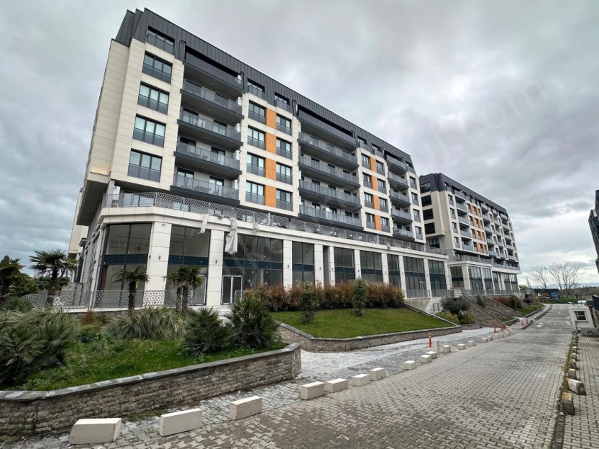 BALIKESİR KİRALIK DÜKKAN SAFİR DEN AYYILDIZ KONUTLARINDA 107 M2 10 BURDA AVM YANI ARKA CEPHE DÜKKAN