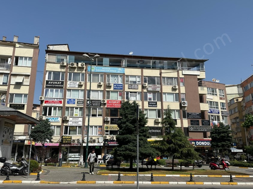 BALIKESİR KİRALIK OFİS BÜRO SAFİR DEN ÇARŞI MERKEZ VALİLİK KARŞISI 1 ODALI 18 m2 OFİS BÜRO 