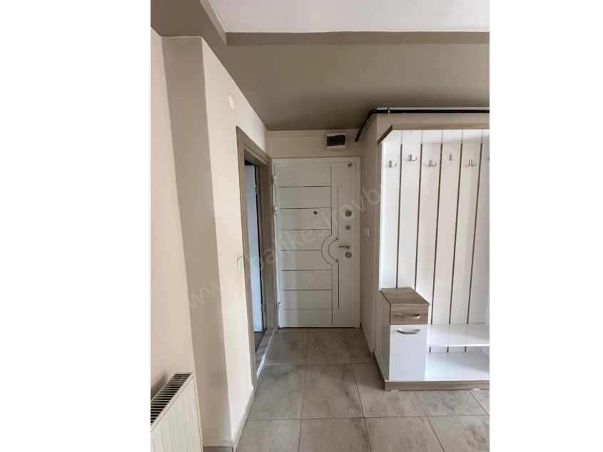 BALIKESİR KİRALIK DAİRE SAFİR DEN ADLİYE ŞEHİR HST.YAKINI 2+1 90 M2 AYRI MUTFAKLI ASANSÖRLÜ ARAKAT