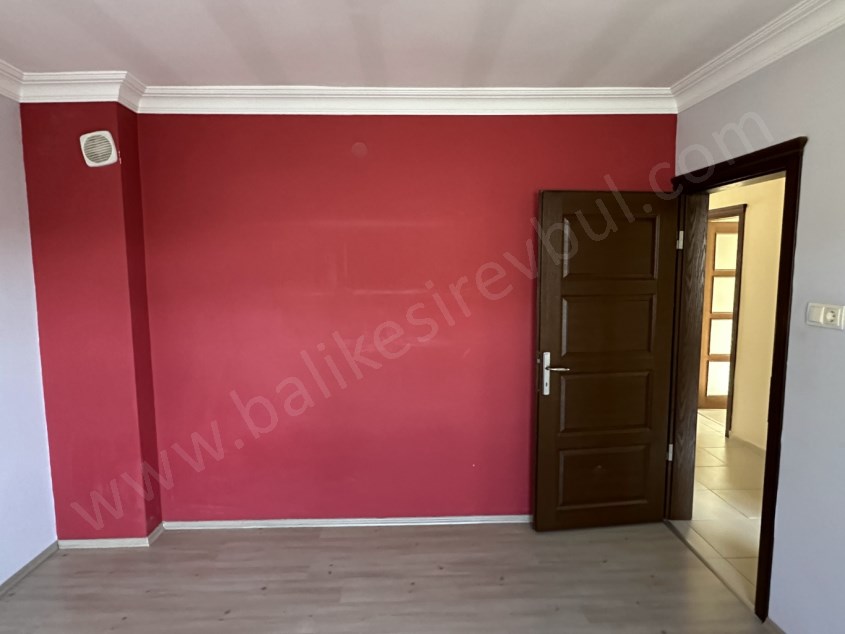 BALIKESİR KİRALIK DAİRE SAFİR DEN BAHÇELİEVLER SAVAŞTEPE CAD.YAK.3+1 170 M2 ASANSÖRLÜ SON KAT DAİRE