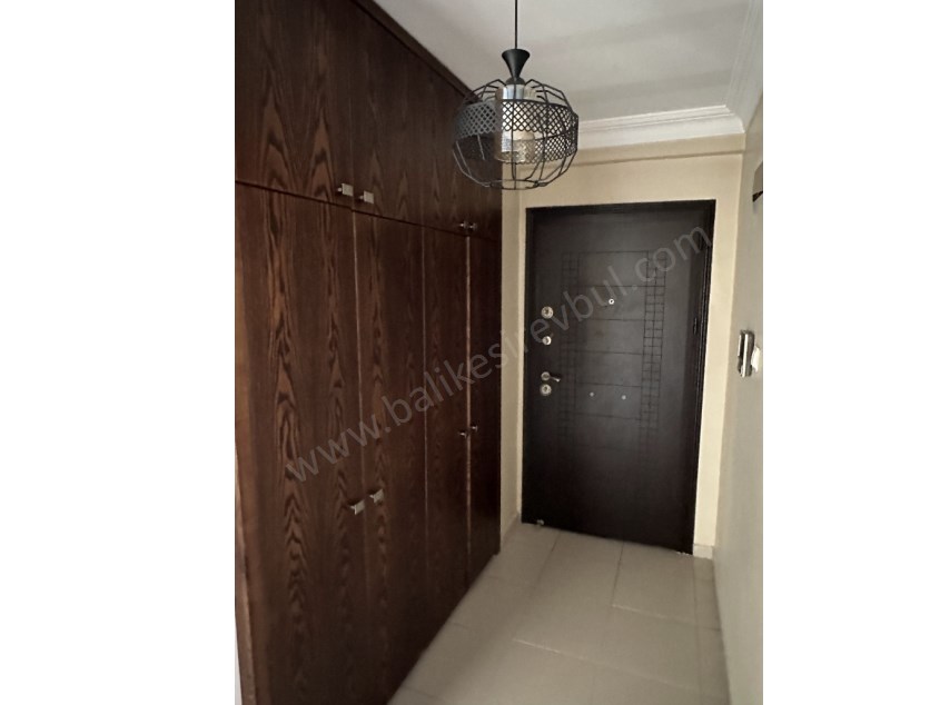 BALIKESİR KİRALIK DAİRE SAFİR DEN BAHÇELİEVLER SAVAŞTEPE CAD.YAK.3+1 170 M2 ASANSÖRLÜ SON KAT DAİRE