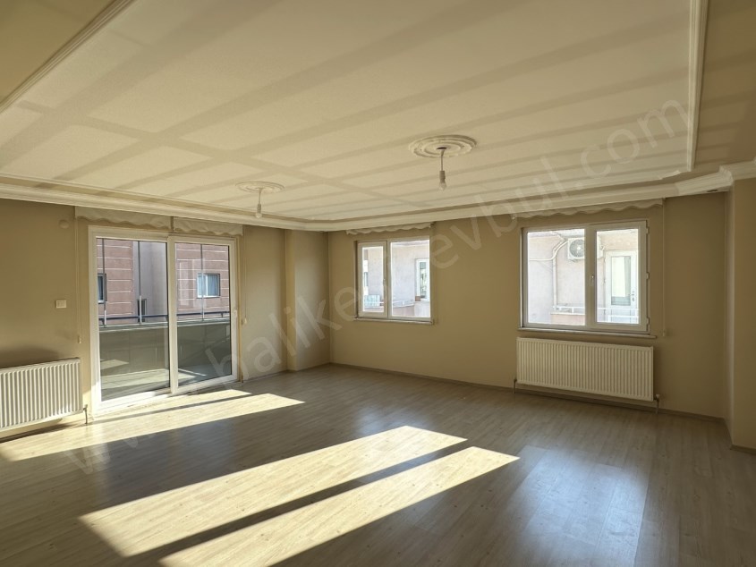 BALIKESİR KİRALIK DAİRE SAFİR DEN BAHÇELİEVLER SAVAŞTEPE CAD.YAK.3+1 170 M2 ASANSÖRLÜ SON KAT DAİRE