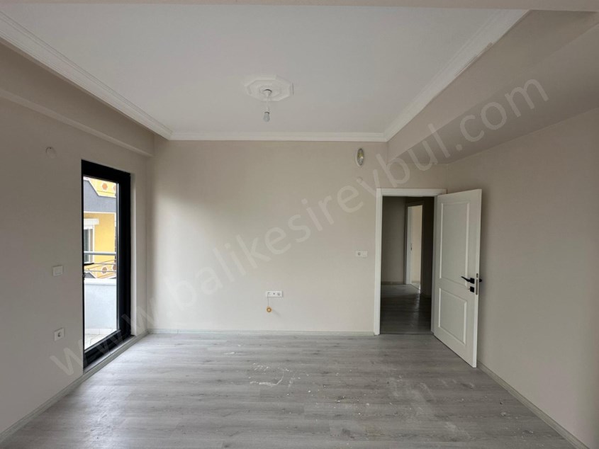 BALIKESİR KİRALIK DAİRE SAFİR DEN GAZİOSMANPAŞA DOKUMA CAD.ORGANİZE YAK.2+1 AYRI MUTFAKLI ARAKAT 