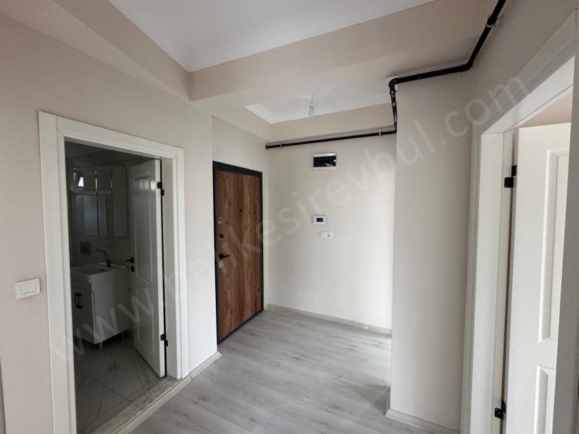 BALIKESİR KİRALIK DAİRE SAFİR DEN GAZİOSMANPAŞA DOKUMA CAD.ORGANİZE YAK.2+1 AYRI MUTFAKLI ARAKAT 
