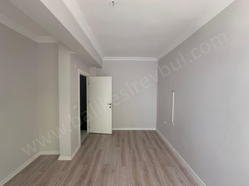 BALIKESİR KİRALIK DAİRE SAFİR DEN ALTIEYLÜL FEN LİSESİ ARKASI 2+1 62 M2 AMERİKAN MUTFAKLI 
