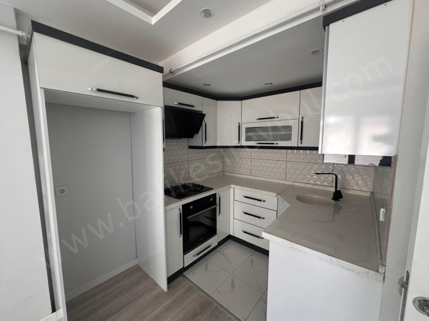 BALIKESİR KİRALIK DAİRE SAFİR DEN ALTIEYLÜL FEN LİSESİ ARKASI 2+1 62 M2 AMERİKAN MUTFAKLI 