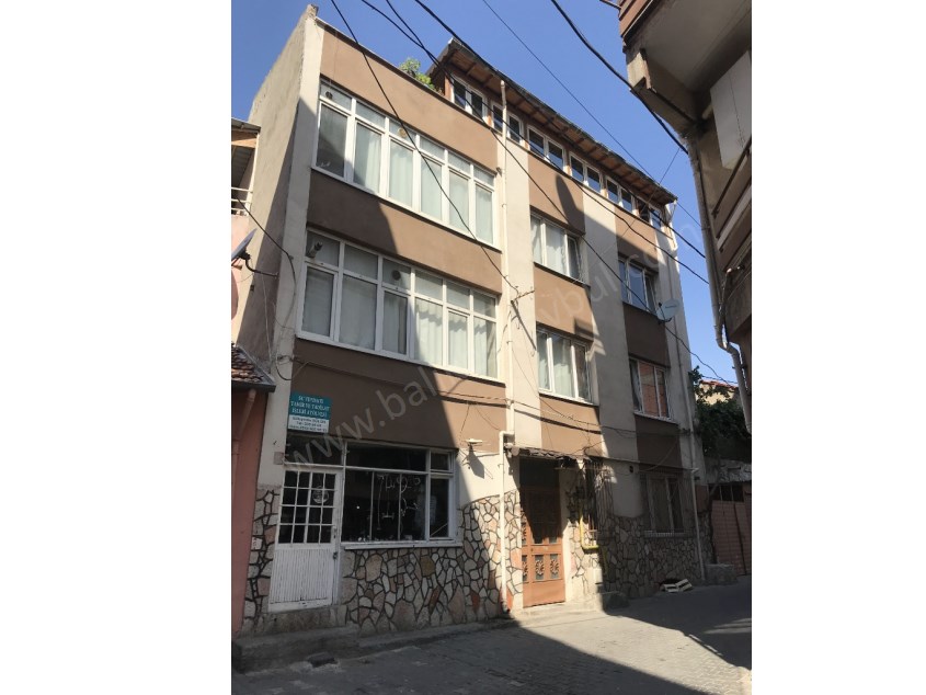 BALIKESİR SATILIK BİNA SAFİR DEN ANAFARTALAR CD.YANI 201 M2 ARSA İÇİNDE KİRA GETİRİLİ KOMPLE BİNA 