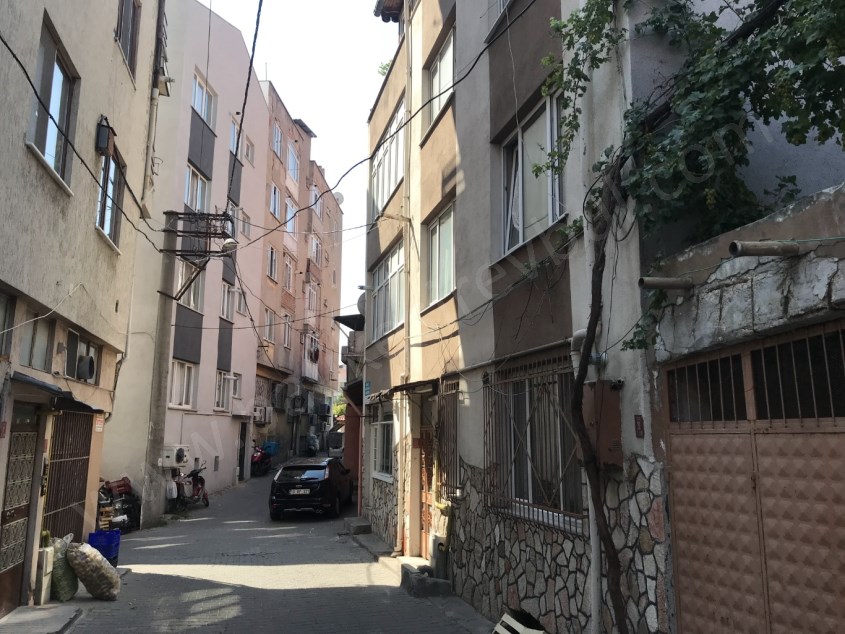 BALIKESİR SATILIK BİNA SAFİR DEN ANAFARTALAR CD.YANI 201 M2 ARSA İÇİNDE KİRA GETİRİLİ KOMPLE BİNA 