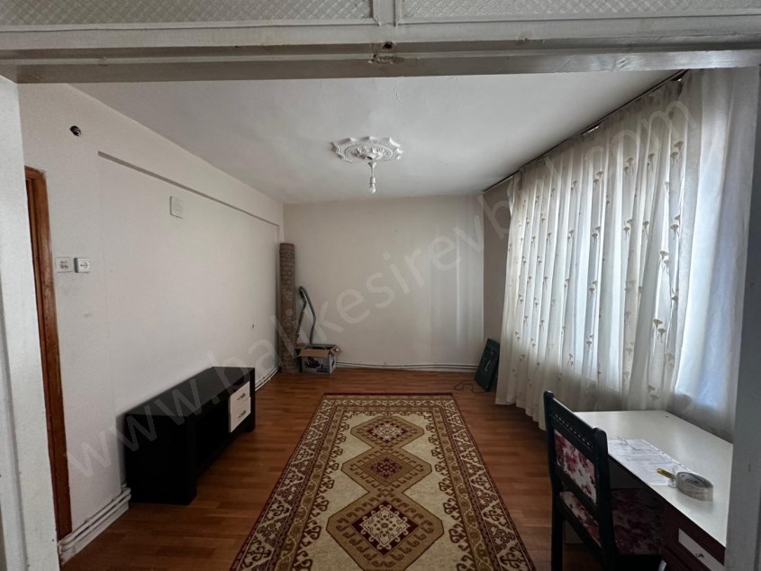 BALIKESİR KİRALIK DAİRE SAFİR DEN ANAFARTALAR CD.YANI 2+1 85 M2 EŞYALI KOMBİLİ DAİRE