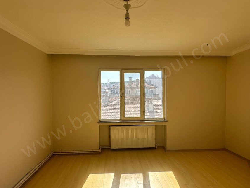 BALIKESİR KİRALIK DAİRE SAFİR DEN ÇARŞI MERKEZE YÜRÜME MESAFESİNDE 2+1 90 M2 ASANSÖRLÜ ARAKAT DAİRE