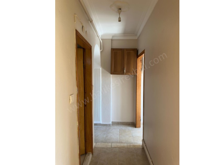 BALIKESİR KİRALIK DAİRE SAFİR DEN ÇARŞI MERKEZE YÜRÜME MESAFESİNDE 2+1 90 M2 ASANSÖRLÜ ARAKAT DAİRE