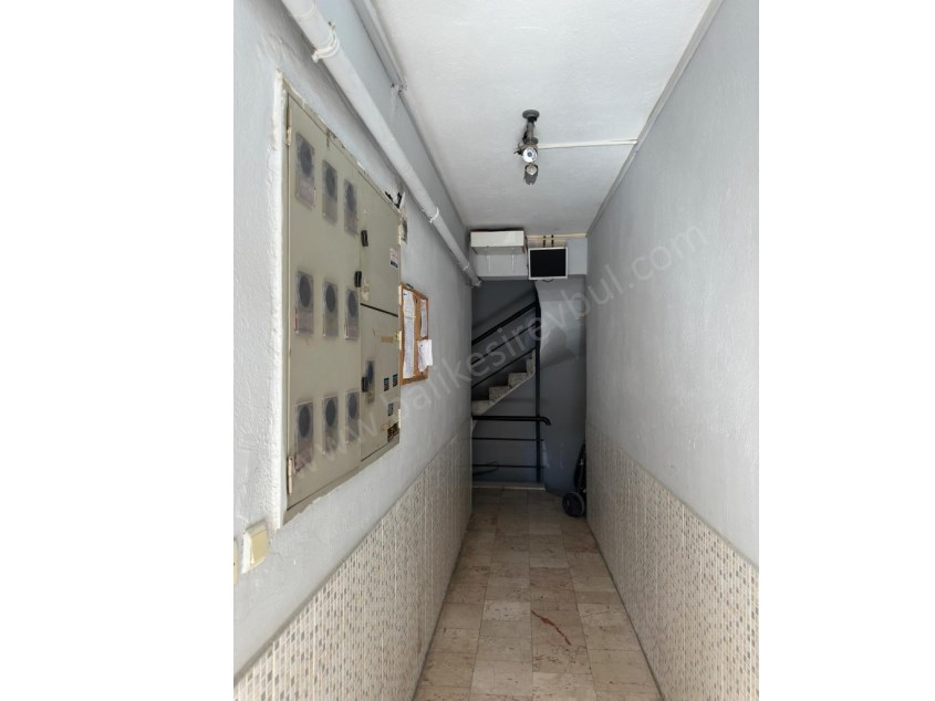 BALIKESİR KİRALIK DAİRE SAFİR DEN ÇARŞI MERKEZE YÜRÜME MESAFESİNDE 2+1 90 M2 ASANSÖRLÜ ARAKAT DAİRE