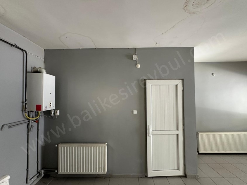 BALIKESİR KİRALIK DÜKKAN SAFİR DEN ESKİ SSK HASTANESİ ALTIEYLÜL FEN LİSESİ KARŞISI 100M2 CADDE ÜZERİ