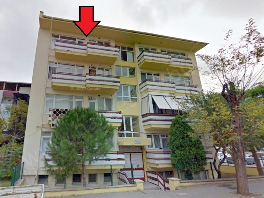 BALIKESİR KİRALIK DAİRE SAFİR DEN BAHÇELİEVLER BAŞLANGICI KAPALI SPOR SALONU YANI 2+1 100 M2 SON KAT