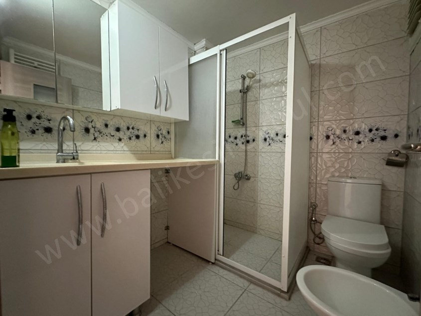 BALIKESİR SATILIK DAİRE SAFİR DEN ÇARŞI MERKEZE YÜRÜME MESAFESİNDE 3+1 105 M2 MASRAFSIZ ARAKAT