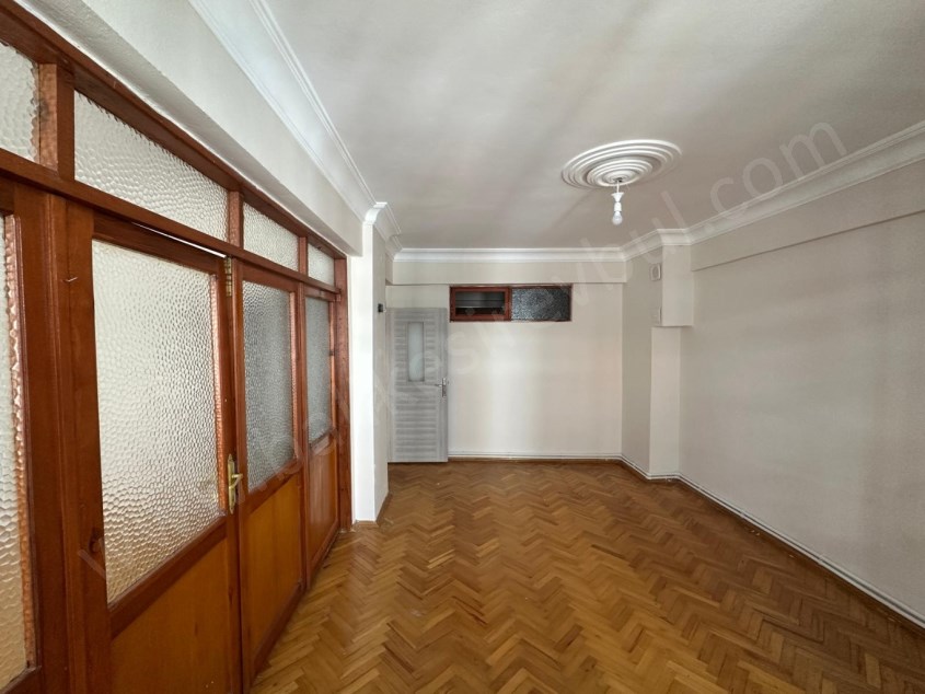 BALIKESİR SATILIK DAİRE SAFİR DEN ÇARŞI MERKEZE YÜRÜME MESAFESİNDE 3+1 105 M2 MASRAFSIZ ARAKAT