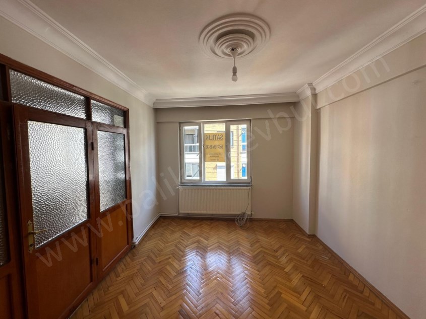 BALIKESİR SATILIK DAİRE SAFİR DEN ÇARŞI MERKEZE YÜRÜME MESAFESİNDE 3+1 105 M2 MASRAFSIZ ARAKAT