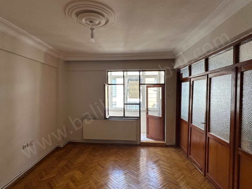 BALIKESİR SATILIK DAİRE SAFİR DEN ÇARŞI MERKEZE YÜRÜME MESAFESİNDE 3+1 105 M2 MASRAFSIZ ARAKAT