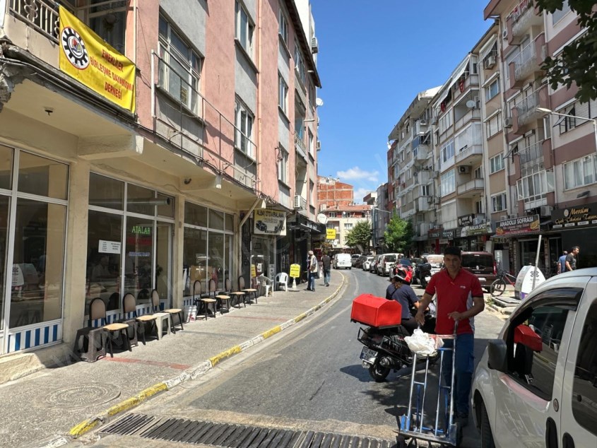 BALIKESİR KİRALIK DÜKKAN SAFİR DEN ATALAR CADDESİ ÜZERİ MEVKİİ YERDE 16 M2 KİRALIK DÜKKAN