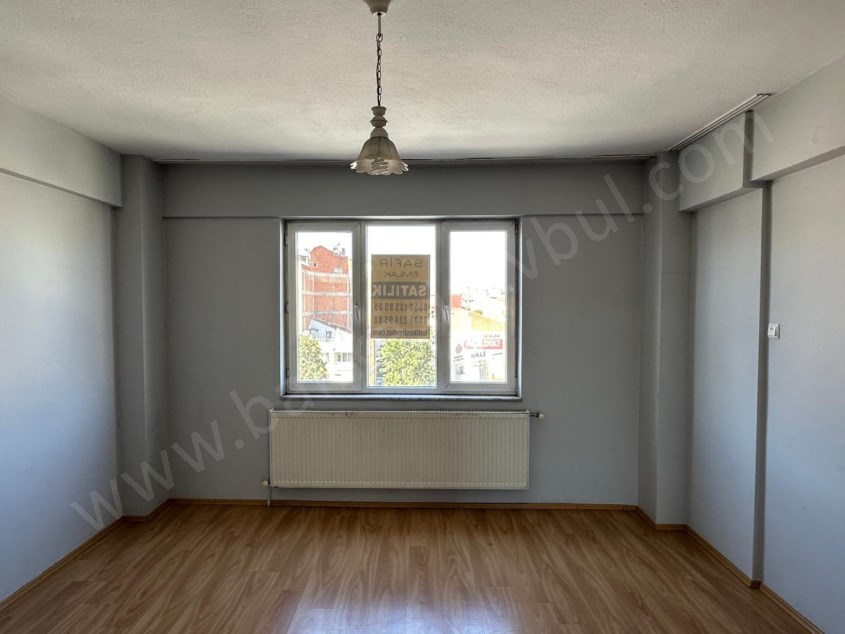 BALIKESİR SATILIK DAİRE SAFİR DEN ÇARŞI MERKEZDE MEVKİİ YERDE 3+1 105 M2 ASANSÖRLÜ ARAKAT DAİRE