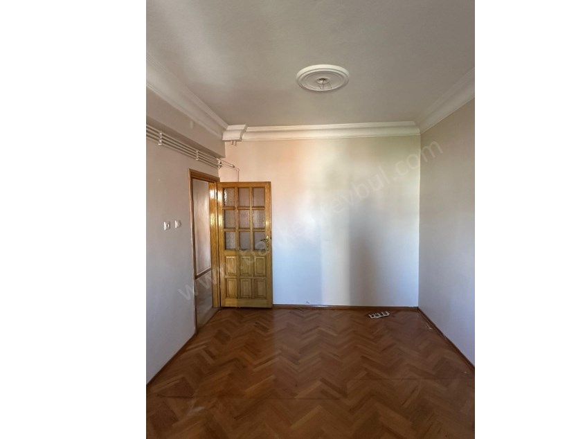 BALIKESİR SATILIK DAİRE SAFİR DEN ÇARŞI MERKEZE YÜRÜME MESAFESİNDE 3+1 115 M2 ASANSÖRLÜ ARAKAT DAİRE