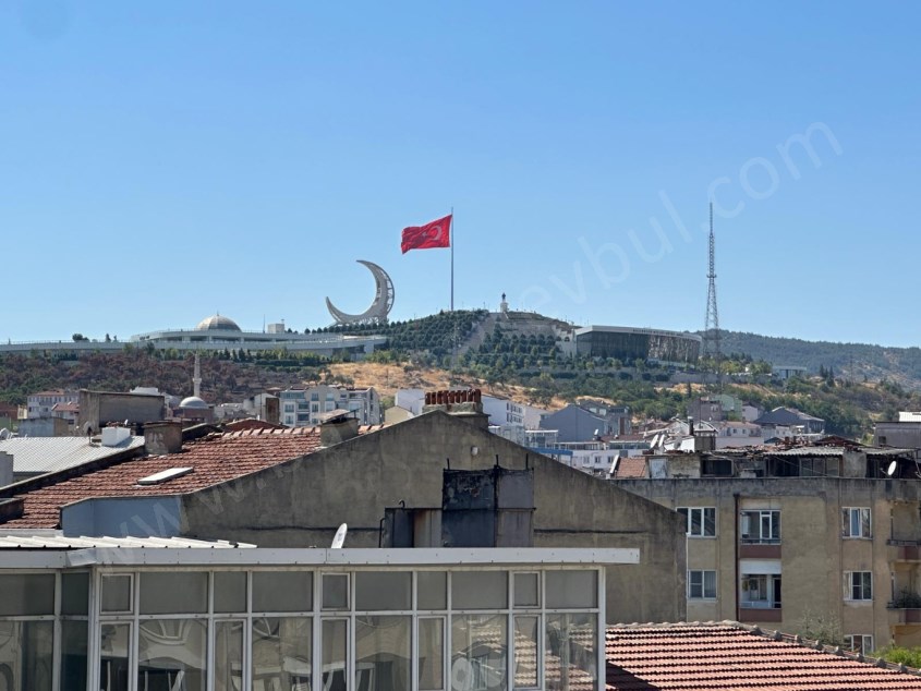 BALIKESİR SATILIK DAİRE SAFİR DEN ÇARŞI MERKEZE YÜRÜME MESAFESİNDE 3+1 115 M2 ASANSÖRLÜ ARAKAT DAİRE