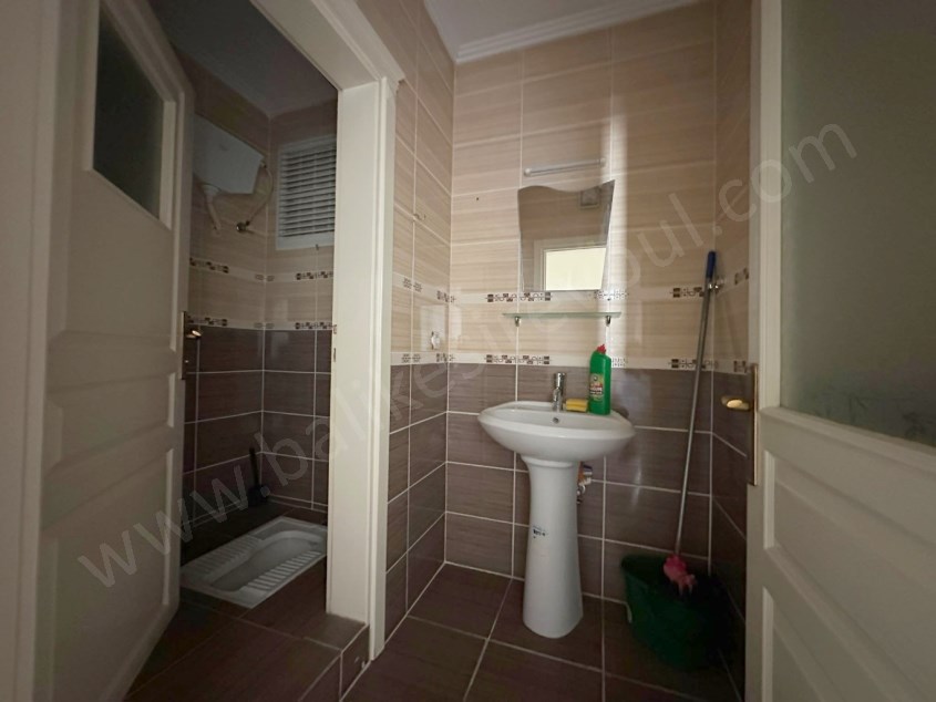 ALTINKENT SİTESİNDE 3+1 172 M2 HAVUZLU KAPALI OTOPARKLI ASANSÖRLÜ LUX DAİRE​