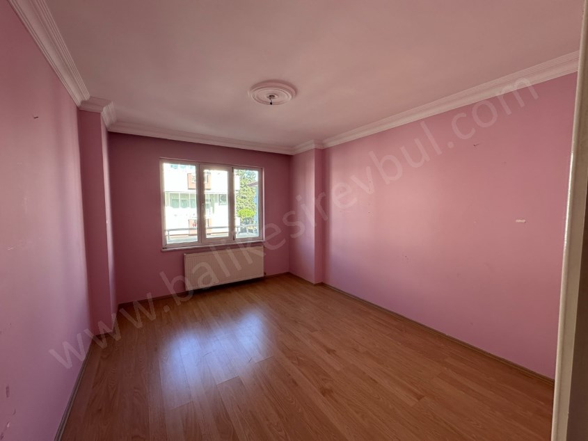 ALTINKENT SİTESİNDE 3+1 172 M2 HAVUZLU KAPALI OTOPARKLI ASANSÖRLÜ LUX DAİRE​