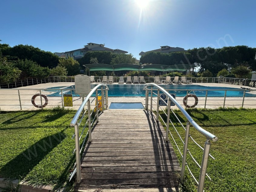 ALTINKENT SİTESİNDE 3+1 172 M2 HAVUZLU KAPALI OTOPARKLI ASANSÖRLÜ LUX DAİRE​
