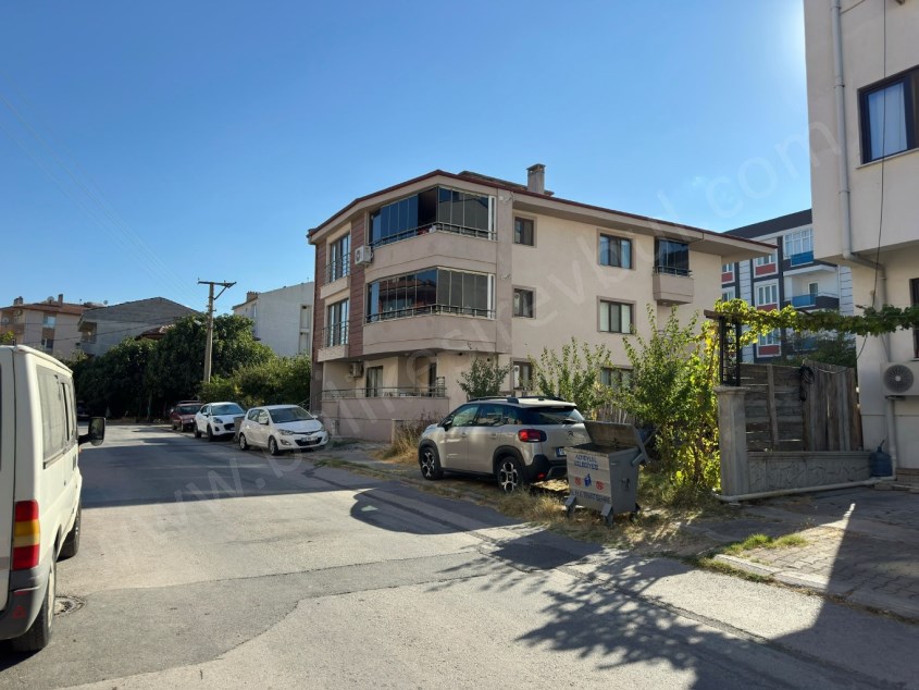 BALIKESİR SATILIK ARSA SAFİR DEN PLEVNE YENİ İZMİR YOLU İLE BİROL KOÇ CAD.ARASI 293 M2 3 KAT İMARLI 