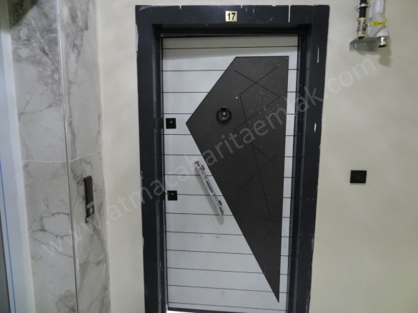 Sıddıkiye Mahallesi. Ağrı Satılık Daire |  3+1 Oda | 154M2 3.200.000Tl  Krediye Uygun  | 5. Kat | Kombi | 2 Banyo | 3 Yatak Odası Resim-1