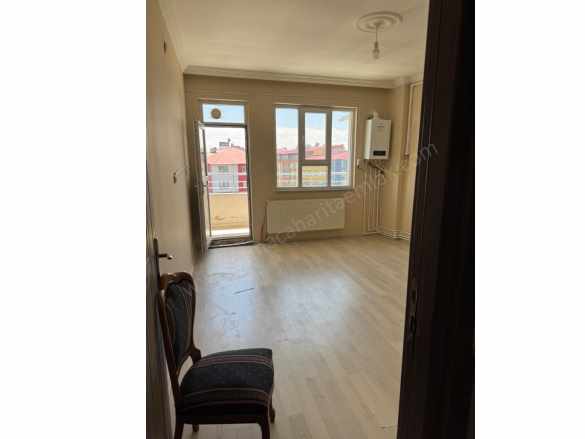 il Emniyet Müdürlüğü Yanı 6 Kat Kiralık Daire 2+1 Merkez Hürriyet Mahallesi