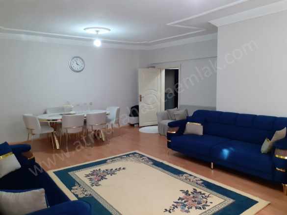 Nadiriye Caami Arkasında Kiralık Daire 3+1 Merkez Abide Mahallesi