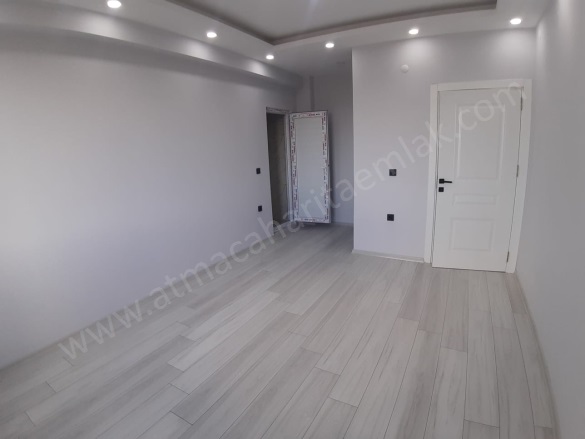 100. Yıl Mahallesi. Ağrı Satılık Daire |  3+1 Oda | 144M2 3.100.000Tl  Krediye Uygun  | 3. Kat | Yerden Isıtma Resim-3