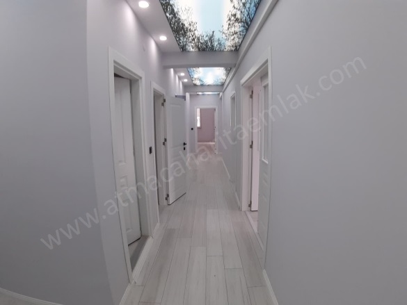 Abide Mahallesi. Ağrı Satılık Daire |  3+1 Oda | 153M2 3.250.000Tl  Krediye Uygun  | 3. Kat | Yerden Isıtma | 2 Banyo | 3 Yatak Odası Resim-2